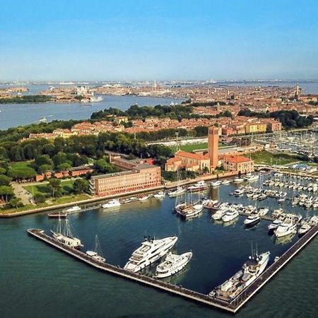 Appartamento Sant'Elena Venedig Exteriör bild